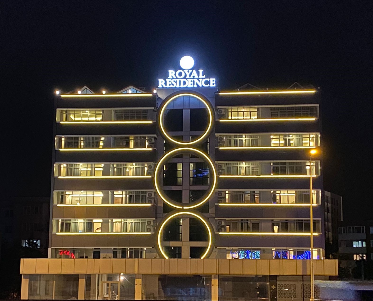 Royal Residence Hotel